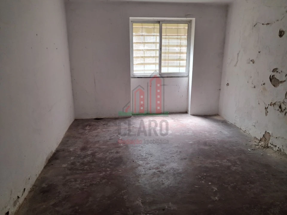 Apartamento T2 para Venda em Sé Nova, Santa Cruz, Almedina e São Bartolomeu Foto 19