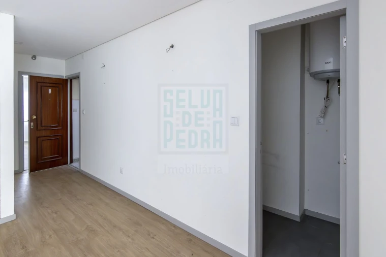 Apartamento T2 para Venda em Rio Tinto Foto 7