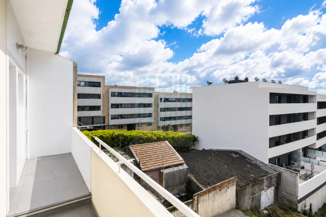 Apartamento T2 para Venda em Rio Tinto Foto 6