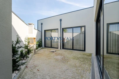 Moradia T3 para Venda em Perafita, Lavra e Santa Cruz do Bispo