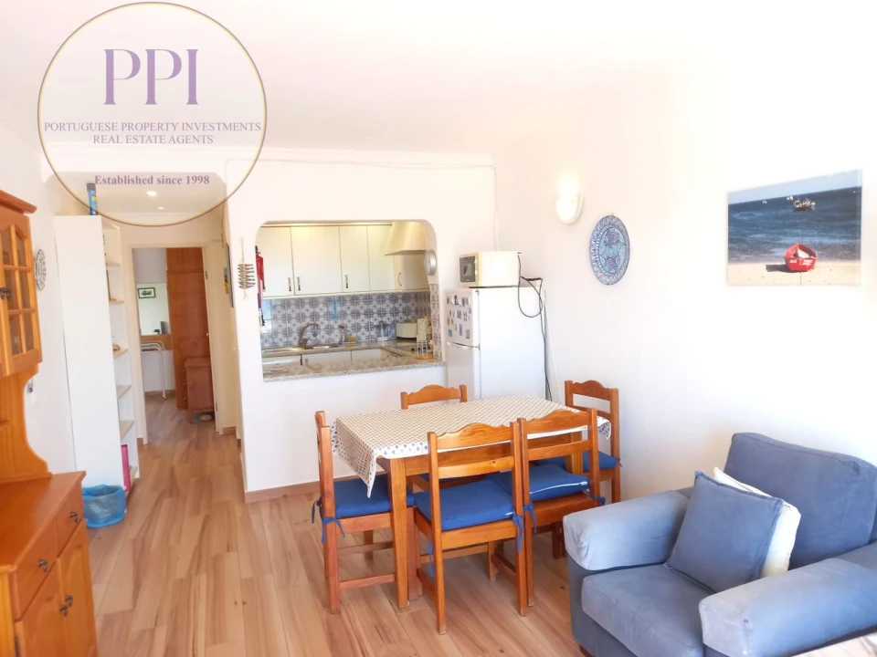 Apartamento T2 para Venda em Budens Foto 3