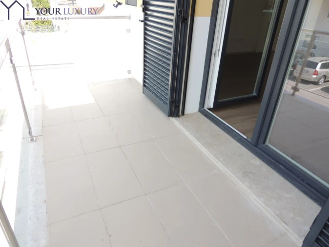 Moradia T3 para Venda em Mina de Água Foto 11