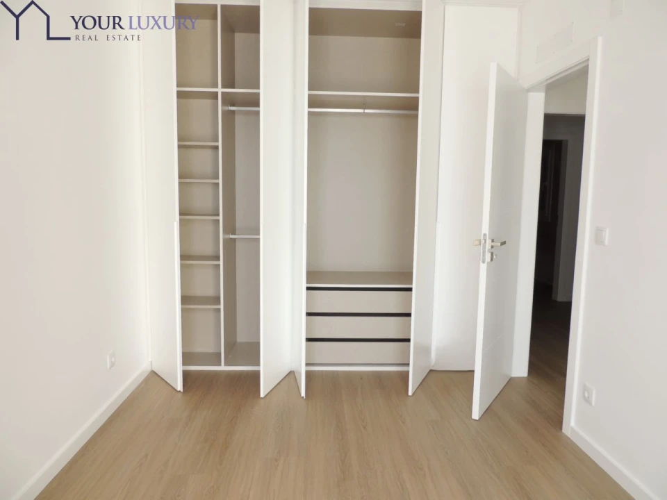 Moradia T3 para Venda em Mina de Água Foto 33