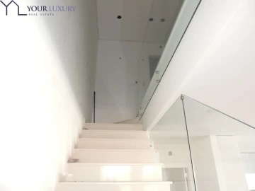 Moradia T4 para Venda em Pontinha e Famões