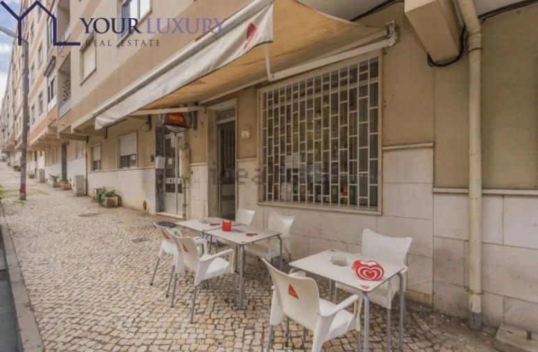 Loja para Arrendamento em Queluz e Belas Foto 14