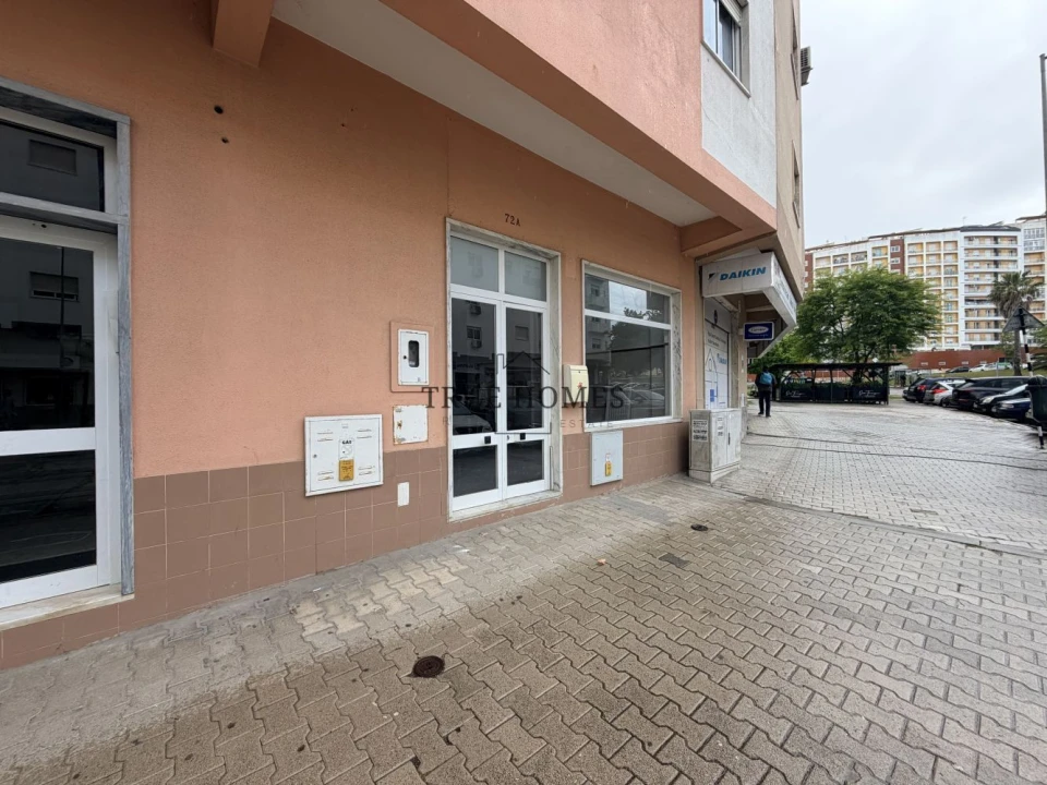 Loja para Venda em Corroios Foto 1