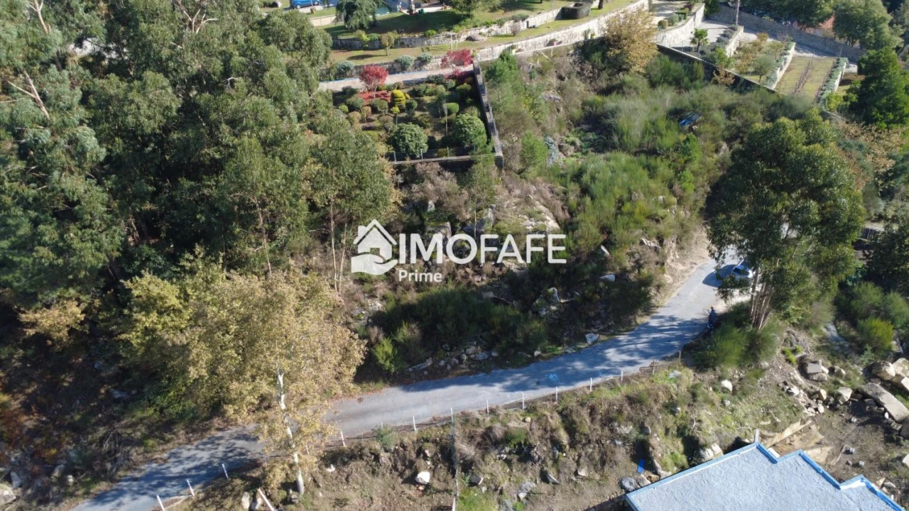 Terreno para Venda em Arco de Baúlhe e Vila Nune Foto 18