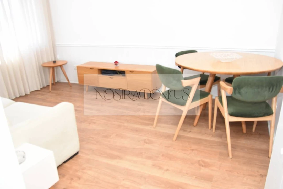 Apartamento T1 para Venda em Cedofeita, Santo Ildefonso, Sé, Miragaia, São Nicolau e Vitória Foto 2