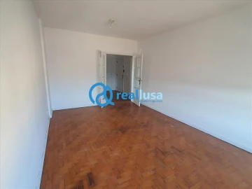 Apartamento T3 para Venda em Vilar de Andorinho