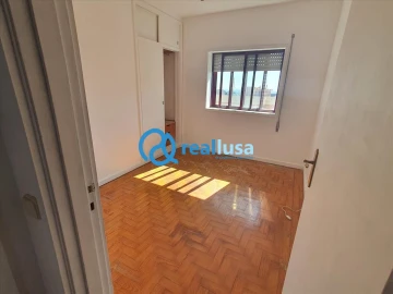 Apartamento T3 para Venda em Vilar de Andorinho