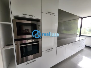 Apartamento T4 para Venda em Mafamude e Vilar do Paraíso