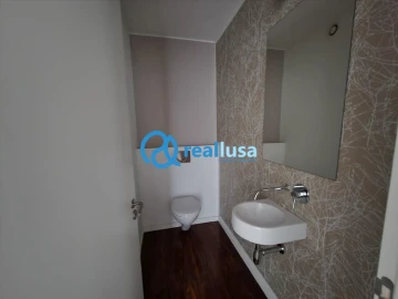 Apartamento T4 para Venda em Mafamude e Vilar do Paraíso