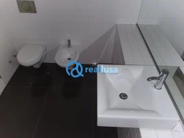 Apartamento T4 para Venda em Mafamude e Vilar do Paraíso
