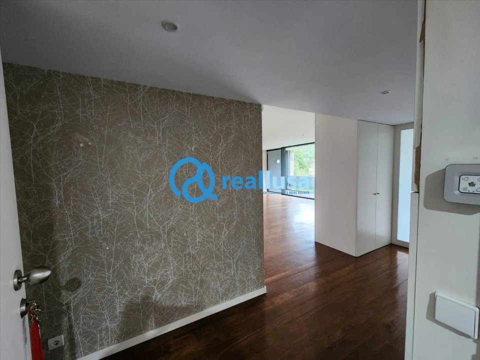 Apartamento T4 para Venda em Mafamude e Vilar do Paraíso Foto 7