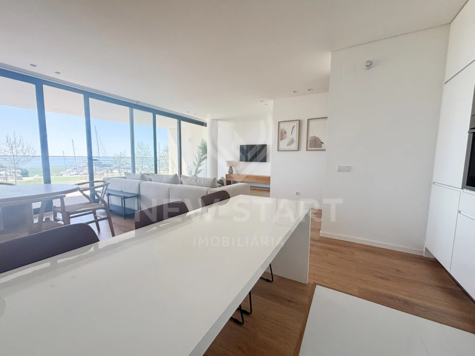 Apartamento T2 para Venda em Olhão Foto 6