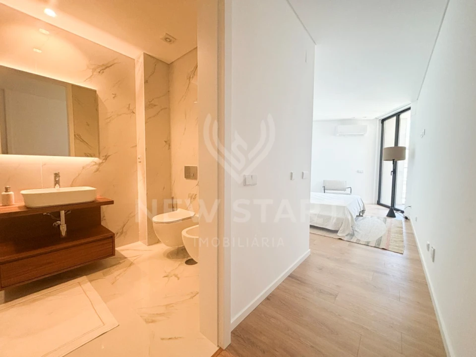 Apartamento T2 para Venda em Olhão Foto 14