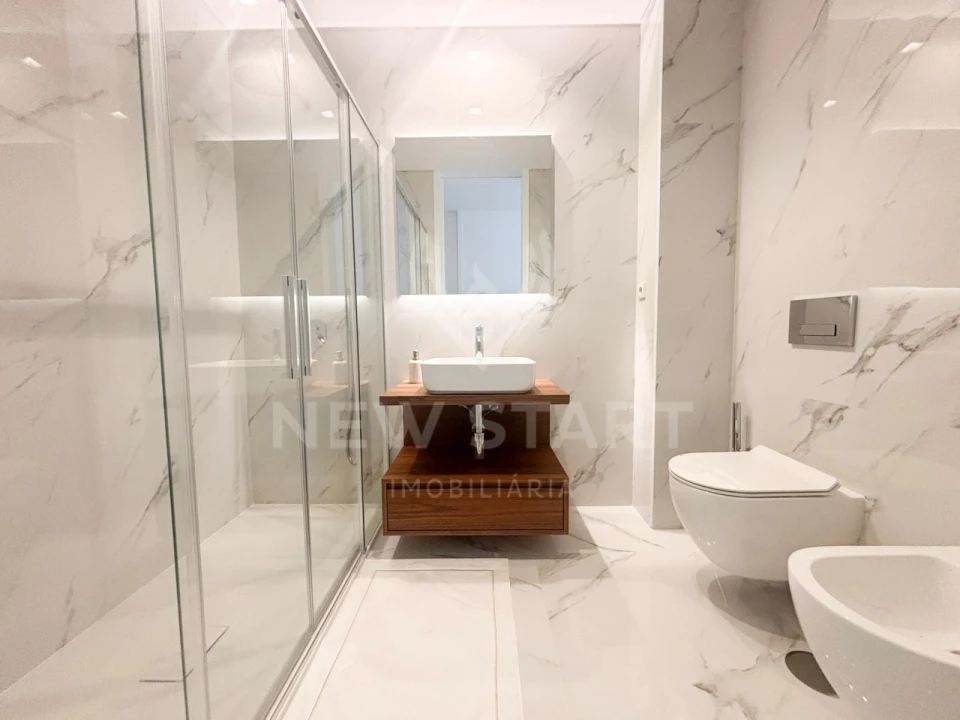 Apartamento T2 para Venda em Olhão Foto 15