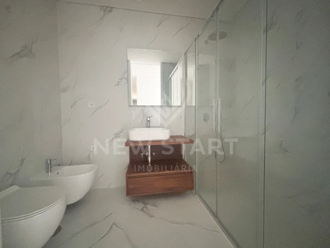 Apartamento T2 para Venda em Olhão Foto 10