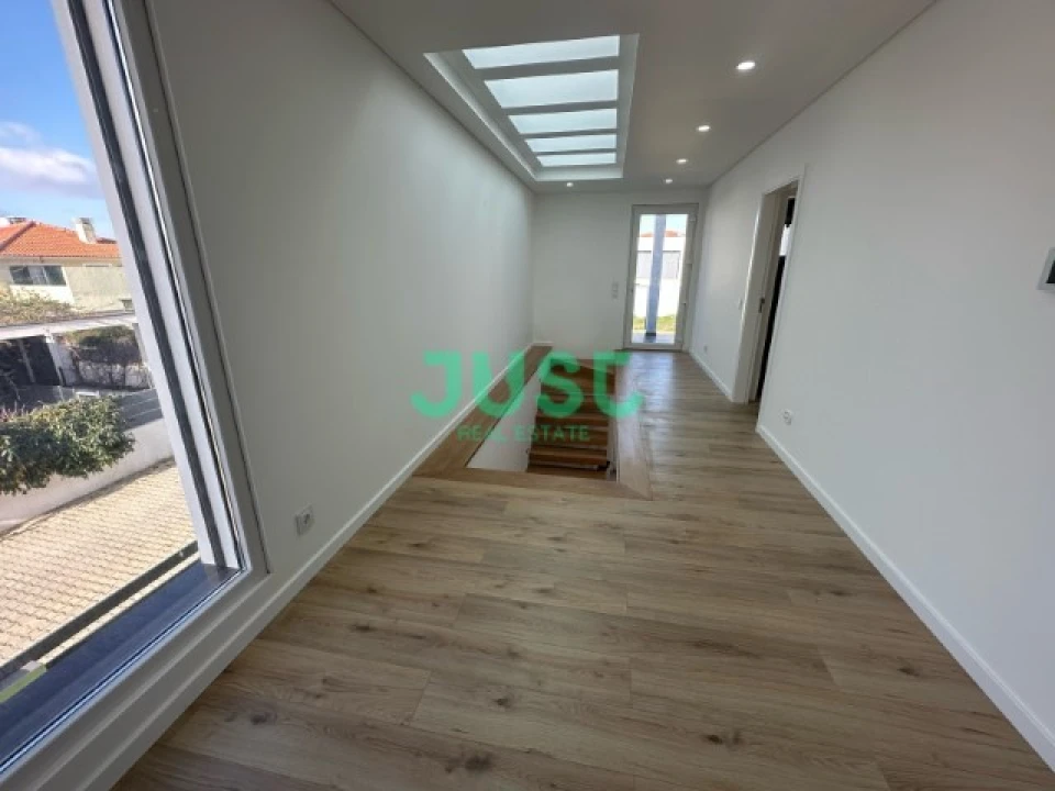 Moradia T4 para Venda em Azeitão (São Lourenço e São Simão) Foto 24