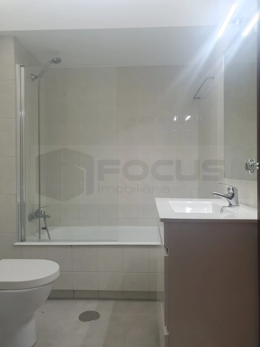 Apartamento T2 para Arrendamento em Glória e Vera Cruz Foto 10