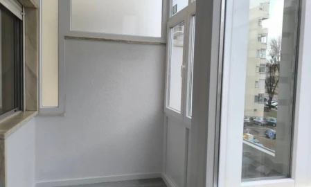 Apartamento T2 para Venda em Oeiras e São Julião da Barra, Paço de Arcos e Caxias