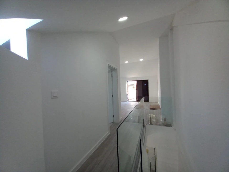 Apartamento T3 para Venda em Costa da Caparica Foto 27