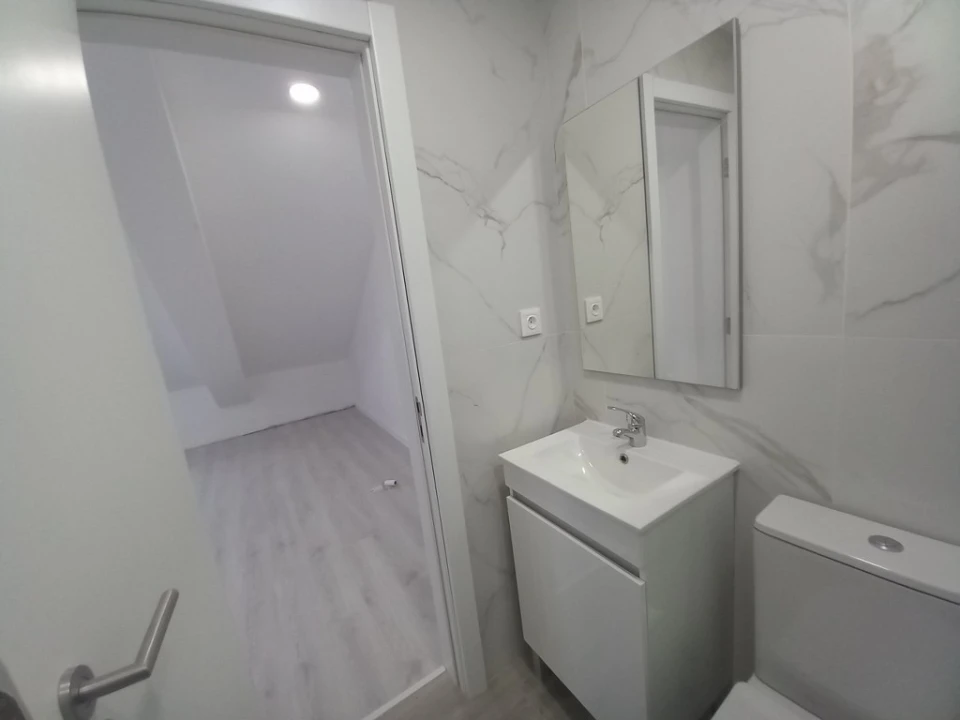 Apartamento T3 para Venda em Costa da Caparica Foto 33
