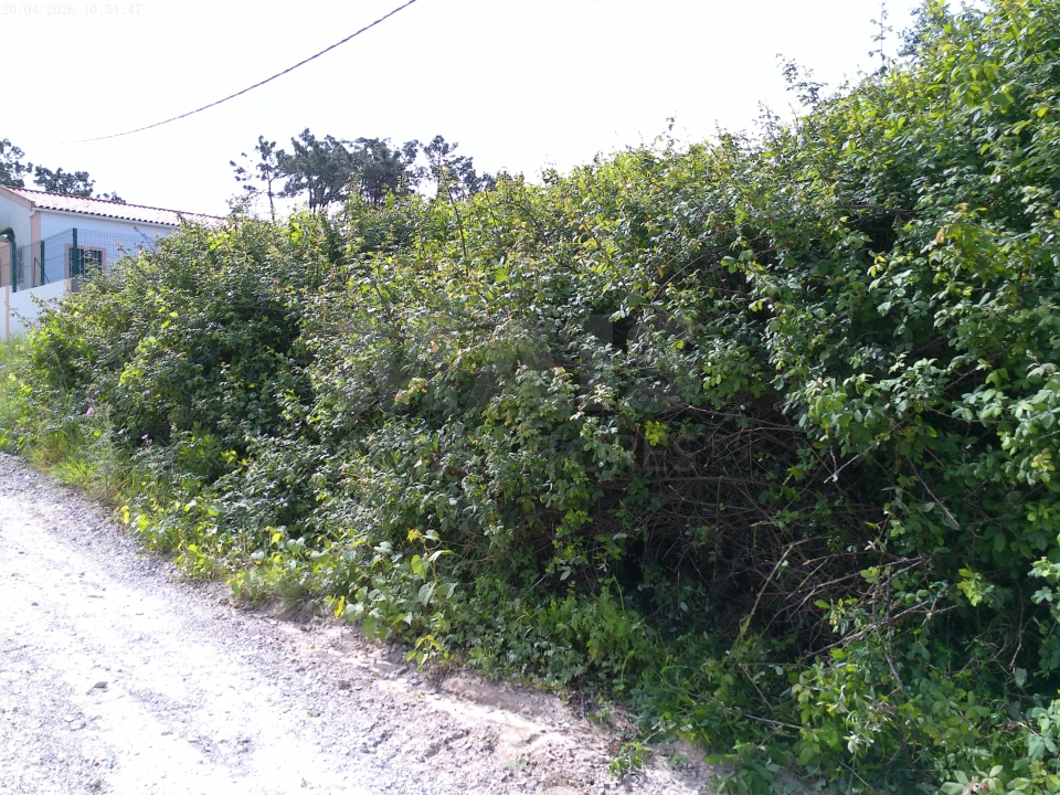 Terreno para Venda em Charneca de Caparica e Sobreda Foto 3