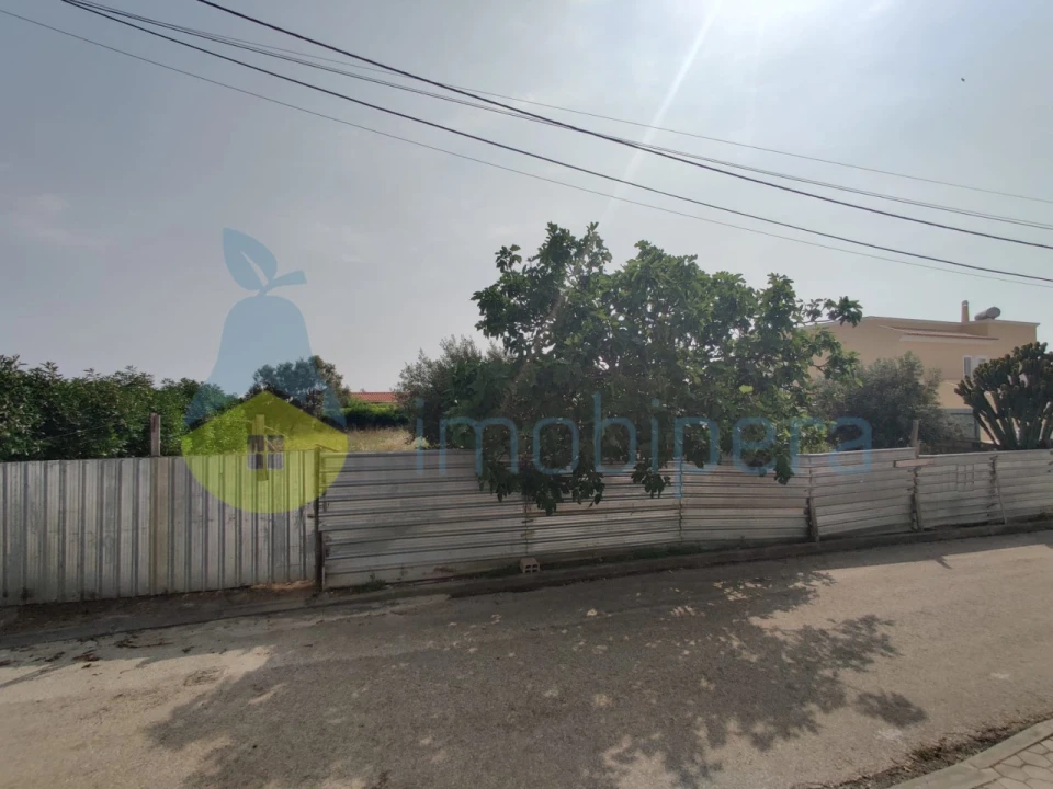 Terreno para Venda em Estômbar e Parchal Foto 2