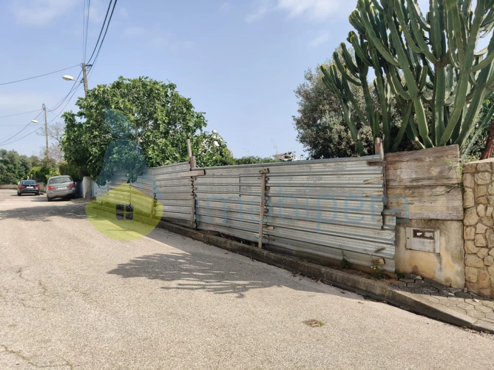 Terreno para Venda em Estômbar e Parchal Foto 1