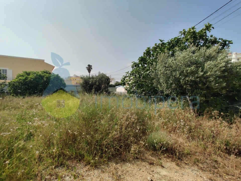 Terreno para Venda em Estômbar e Parchal Foto 3