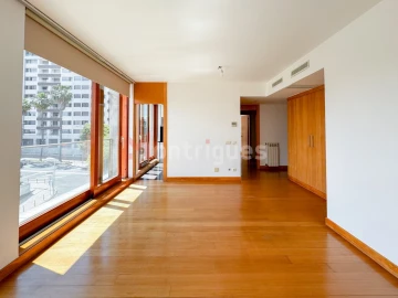 Apartamento T1 para Arrendamento em Parque das Nações