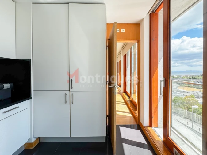 Apartamento T1 para Arrendamento em Parque das Nações Foto 8