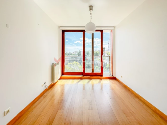 Apartamento T1 para Arrendamento em Parque das Nações Foto 12