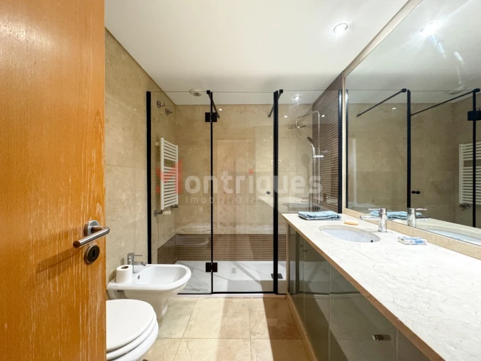 Apartamento T1 para Arrendamento em Parque das Nações Foto 13