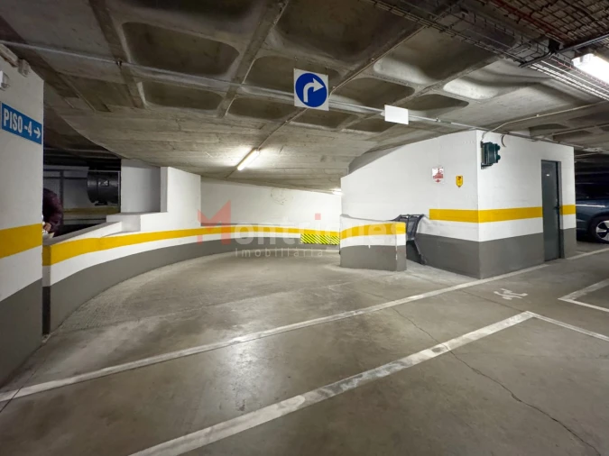 Apartamento T1 para Arrendamento em Parque das Nações Foto 15