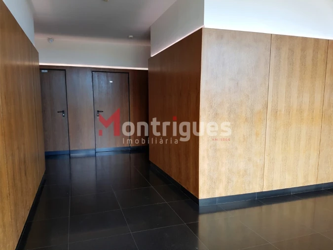 Apartamento T1 para Arrendamento em Parque das Nações Foto 22