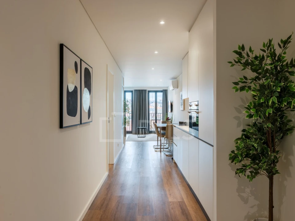 Apartamento T2 para Venda em Cedofeita, Santo Ildefonso, Sé, Miragaia, São Nicolau e Vitória Foto 2