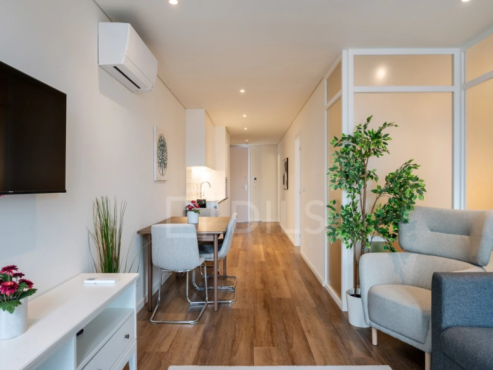 Apartamento T2 para Venda em Cedofeita, Santo Ildefonso, Sé, Miragaia, São Nicolau e Vitória Foto 4