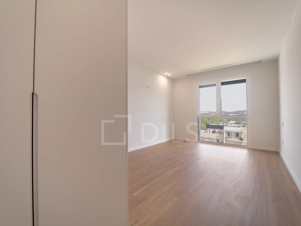 Apartamento T1 para Venda em Cidade da Maia Foto 11