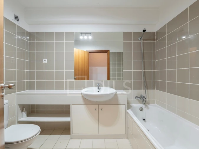 Apartamento T2 para Venda em Santa Clara Foto 10