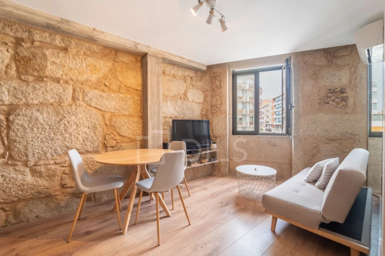 Apartamento T1 para Arrendamento em Campanhã Foto 3