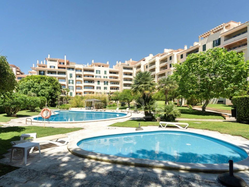 Apartamento T2 para Venda em Cascais e Estoril Foto 3