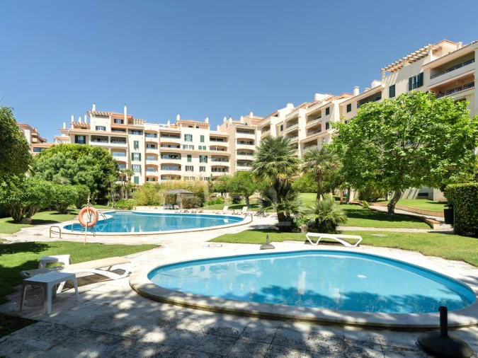 Apartamento T2 para Venda em Cascais e Estoril Foto 3