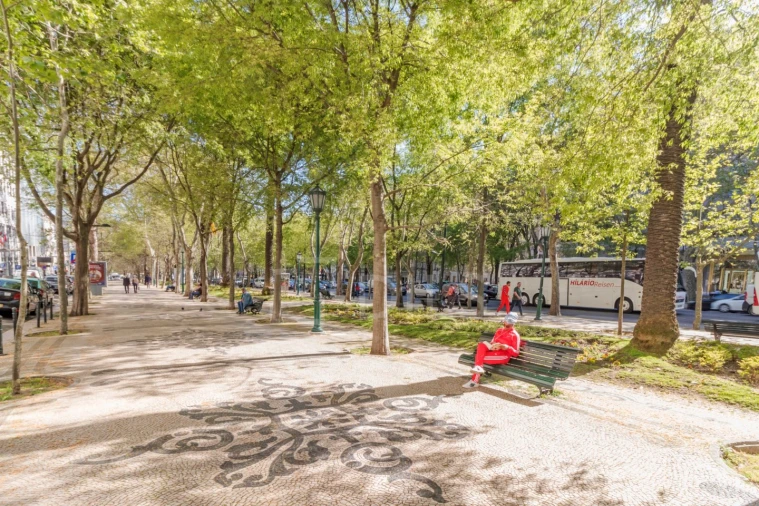 Apartamento T2 para Venda em Santo António Foto 20