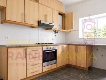 Apartamento T2 para Venda em Sé Nova, Santa Cruz, Almedina e São Bartolomeu