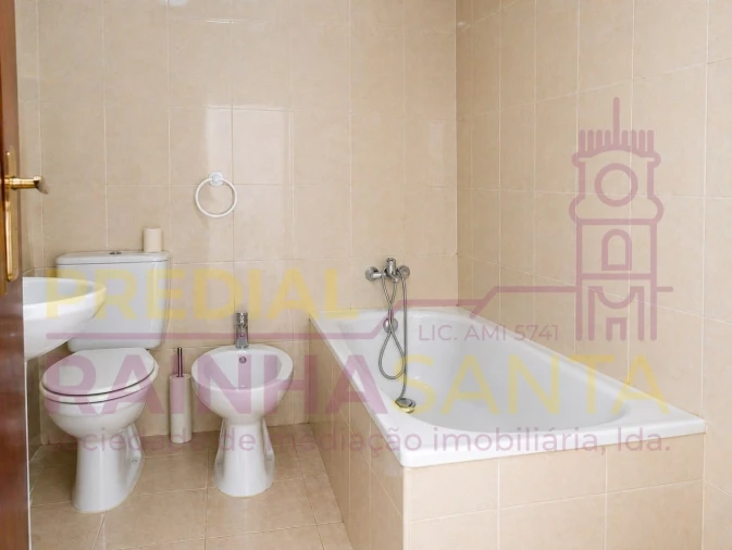Apartamento T2 para Venda em Sé Nova, Santa Cruz, Almedina e São Bartolomeu Foto 12