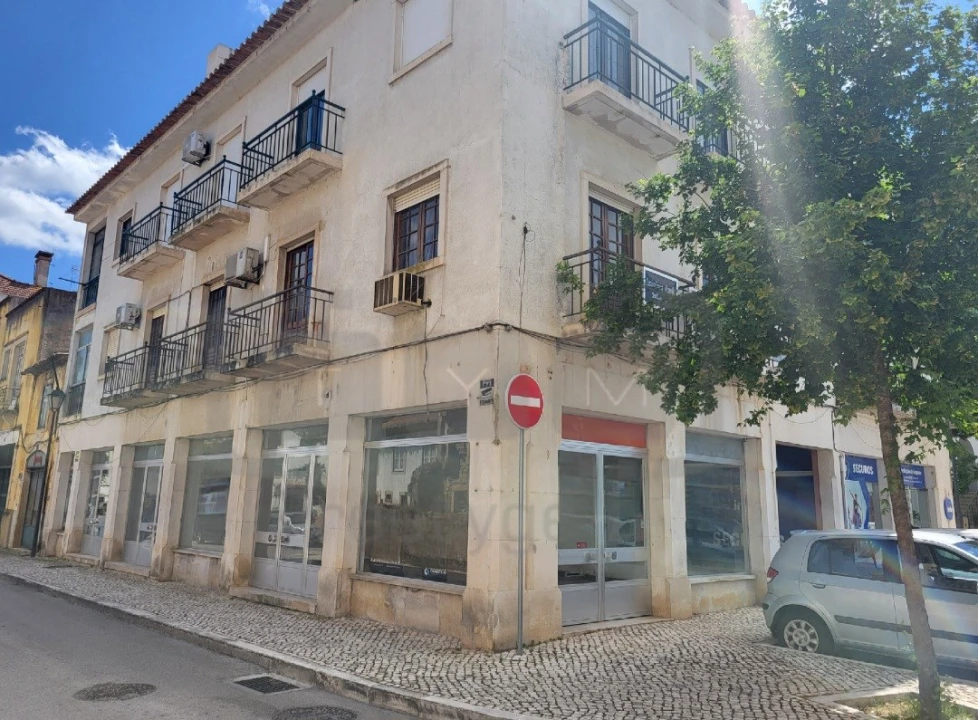Loja para Arrendamento em São João Baptista e Santa Maria dos Olivais Foto 7