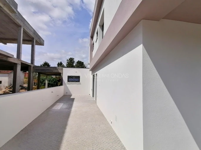 Moradia T3 para Venda em Fernao Ferro Foto 17