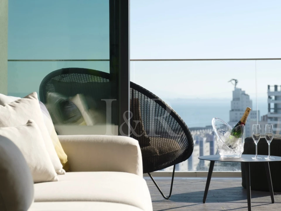 Apartamento T3 para Venda em Parque das Nações Foto 1